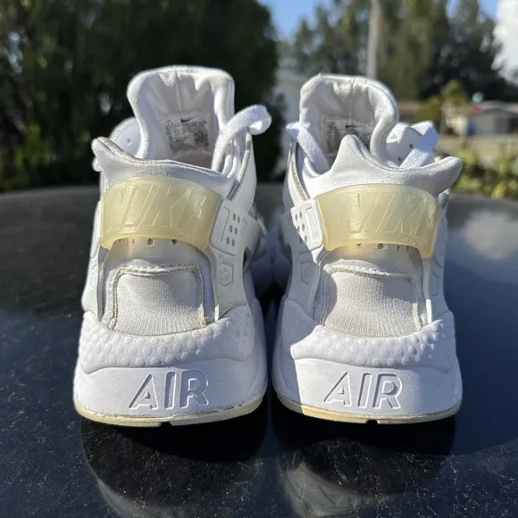 Nike Air Huarache Triple White Sneakers Size 10.5 US Men's Shoes Classic Style