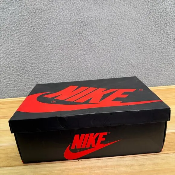 Nike Air Jordan 1 Retro High OG GS 2022 Gray White Men’s Size 6.5 Sneakers