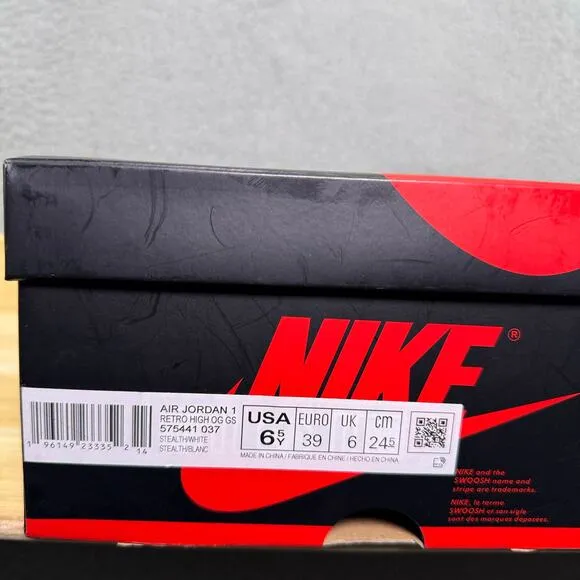 Nike Air Jordan 1 Retro High OG GS 2022 Gray White Men’s Size 6.5 Sneakers