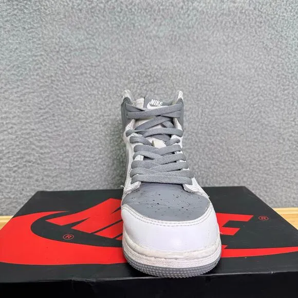 Nike Air Jordan 1 Retro High OG GS 2022 Gray White Men’s Size 6.5 Sneakers