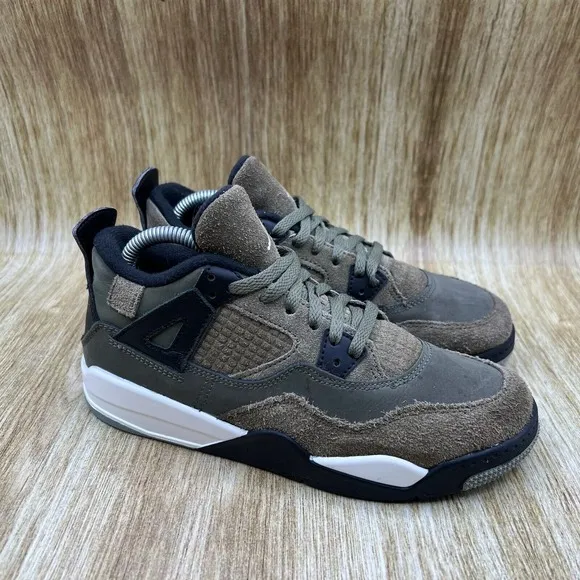 Nike Air Jordan 4 Retro SE Youth Size 3Y Craft Medium Olive Sneakers FB9929-200