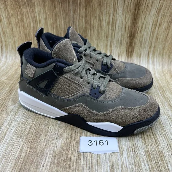Nike Air Jordan 4 Retro SE Youth Size 3Y Craft Medium Olive Sneakers FB9929-200