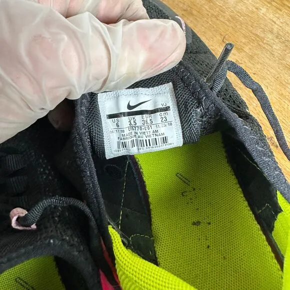 Nike Air Max 270 Black Cyber Pink Women's Size 6 Shoes Sneakers CI5770-001