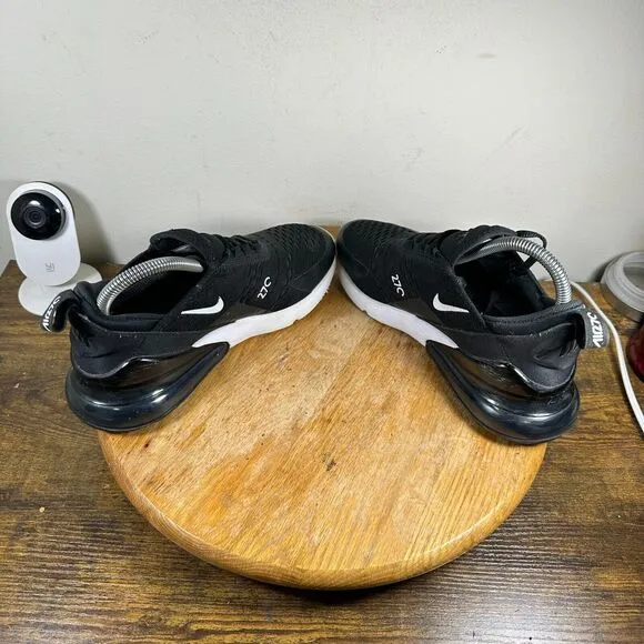 Nike Air Max 270 Black White Women's Size‎ 7 Shoes Sneakers 943345-001