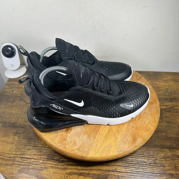 Nike Air Max 270 Men's Size 11.5 Black White‎ Shoe Sneakers AH8050-002