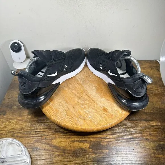 Nike Air Max 270 Men's Size 11.5 Black White‎ Shoe Sneakers AH8050-002
