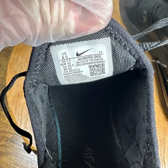 Nike Air Max 270 Mens Size 8.5 Triple Black Shoes Sneakers AH8050-005