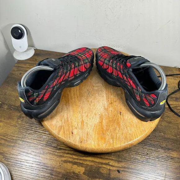 Nike Air Max Plus Tartan Rare Red Black Women's Size 8 Shoe Sneakers AV9955-001
