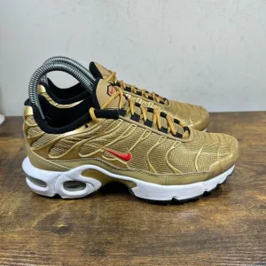Nike Air Max Plus TN AR0259-700‎ Metallic Gold Varsity Sneakers Women's Size 6
