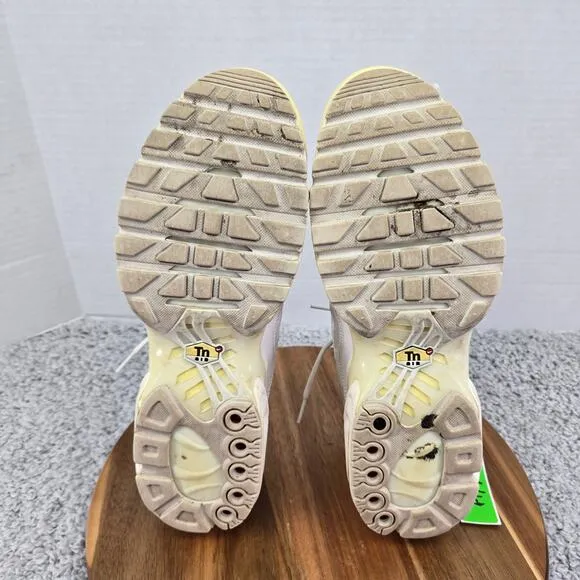 Nike Air Max Plus Triple White Leather Athletic Sneakers Mens 10.5 AJ2029-100