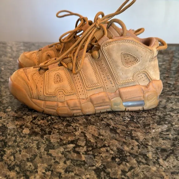 Nike air Uptempo Kids Tan Sneakers 5.5Y