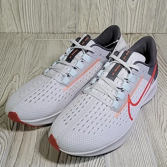 Nike Air Zoom Pegasus 38 Pure Platinum Athletic Sneakers Mens Size 10 NEW