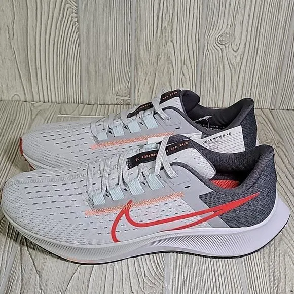 Nike Air Zoom Pegasus 38 Pure Platinum Athletic Sneakers Mens Size 10 NEW
