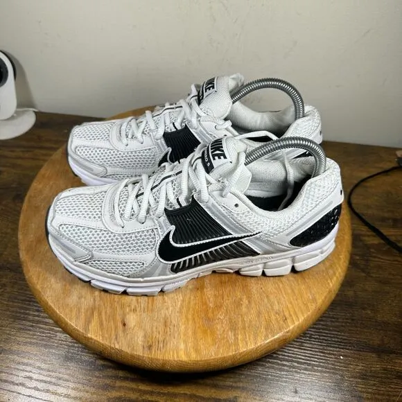 Nike Air Zoom Vomero 5 White Black Mens Size 8 Shoes Sneakers FB9149-101