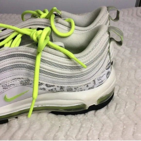 Nike AirMax 97 Men's Reflective Logo White Volt Pure Platinum Sneakers Size 9