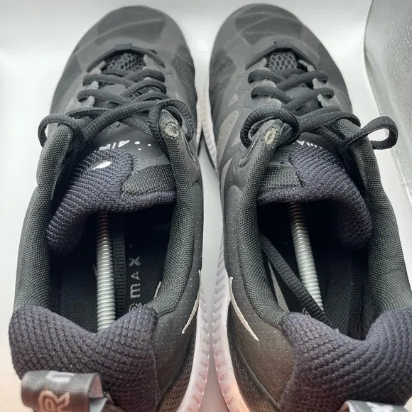 Nike AirMax Genome Mens black sneakers size 15