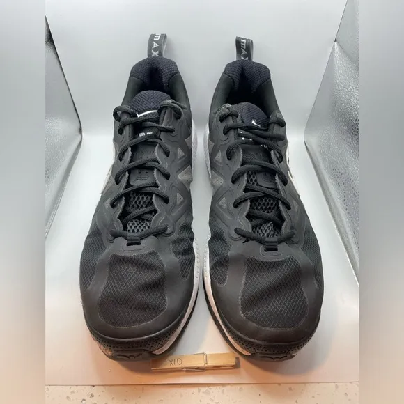 Nike AirMax Genome Mens black sneakers size 15