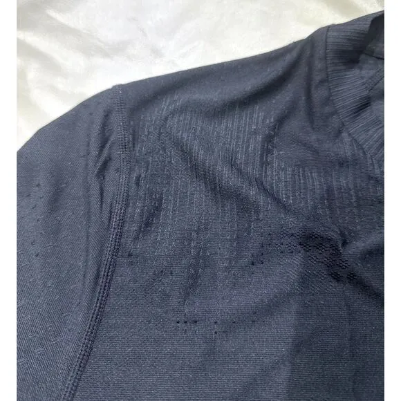 Nike A.P.S. Mens Large DriFIT ADV Short-Sleeve Black Versatile Shirt FN2971-010