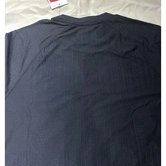 Nike A.P.S. Mens Large DriFIT ADV Short-Sleeve Black Versatile Shirt FN2971-010