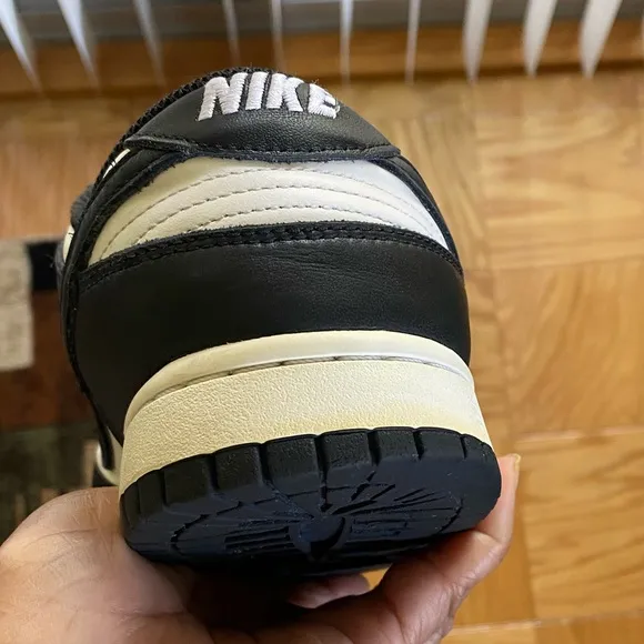 Nike Black and White Dunk Low-Top Sneakers Size 9.5 Style DD1503-101.