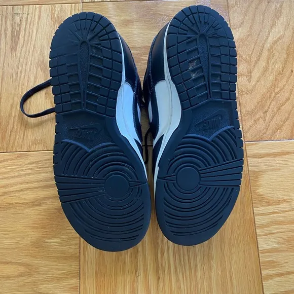 Nike Black and White Dunk Low-Top Sneakers Size 9.5 Style DD1503-101.