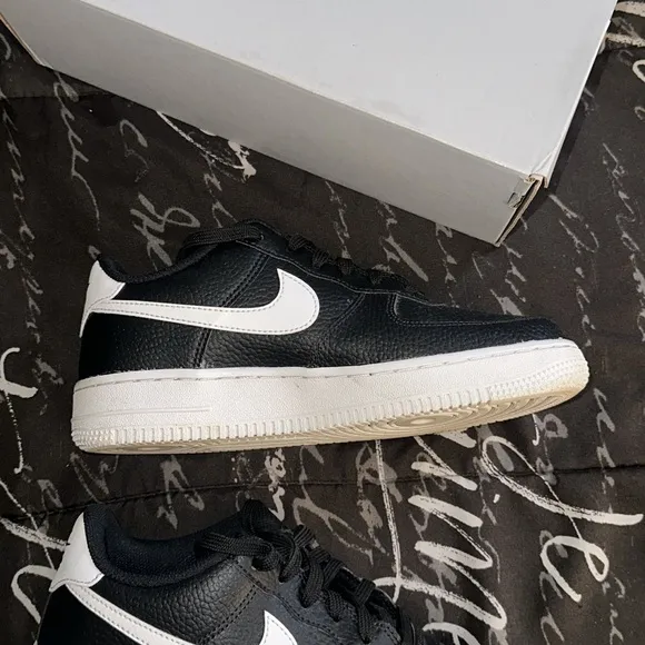 Nike Black and White Leather Sneakers