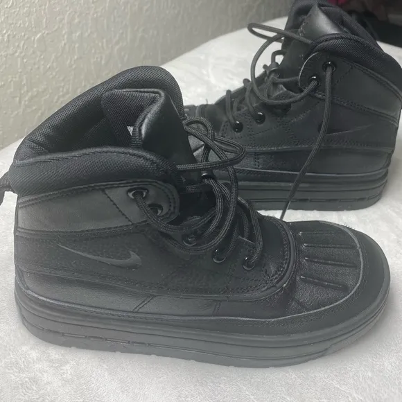 Nike Black Rain &amp; Snow Boots with Waterproof Design
