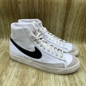 Nike Blazer Mid 77 Men's Size 10.5 Women's 12 White Sneakers Shoes‎ CZ1055-100