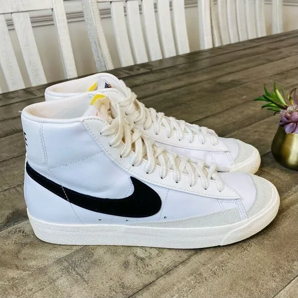 Nike Blazer Mid 77 White Basketball Men’s Sneakers Size 9