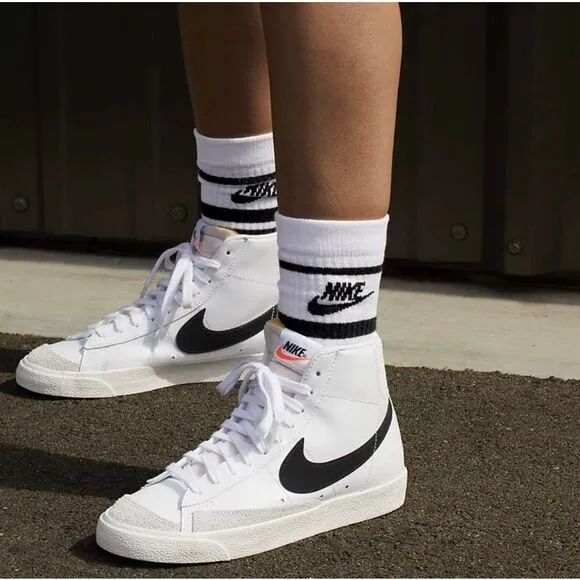 Nike Blazer Mid 77 White Basketball Men’s Sneakers Size 9