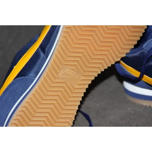Nike Cortez Midnight Navy Gold Sneakers size US 10 DM0950-401