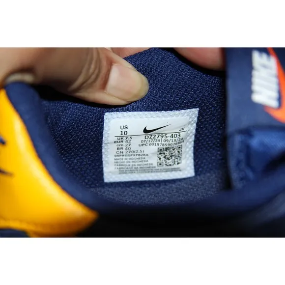 Nike Cortez Midnight Navy Gold Sneakers size US 10 DM0950-401