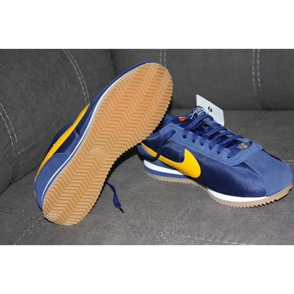 Nike Cortez Midnight Navy Gold Sneakers size US 10 DM0950-401