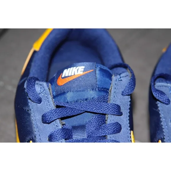 Nike Cortez Midnight Navy Gold Sneakers size US 10 DM0950-401