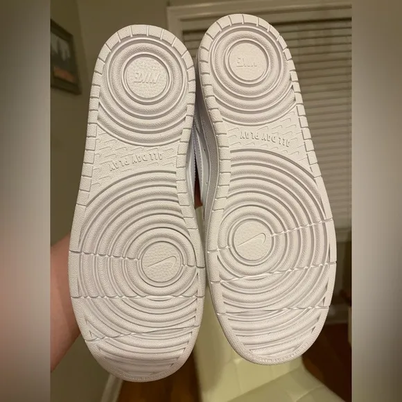 Nike Court Borough Low 2 (GS) 7Y