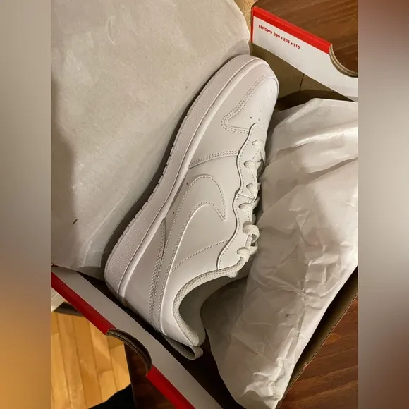 Nike Court Borough Low 2 (GS) 7Y
