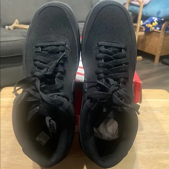 Nike Court Vision Mid Triple Black