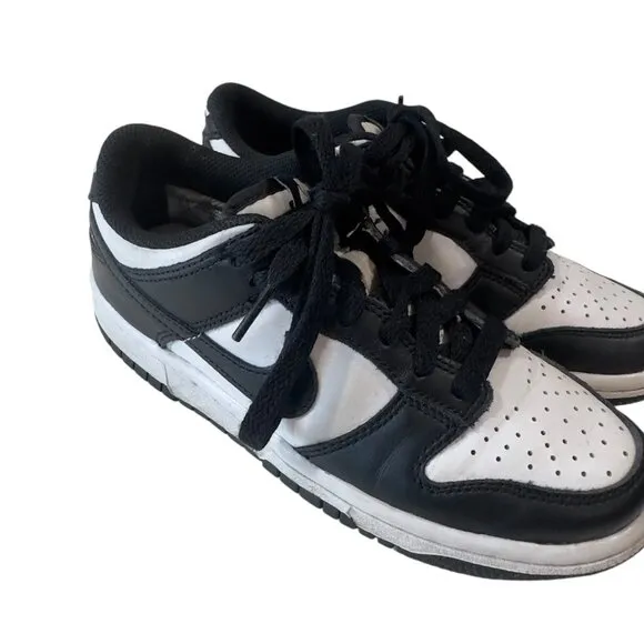 Nike Dunk Low Black &amp; White Sneakers Boy Size 3.5 Y