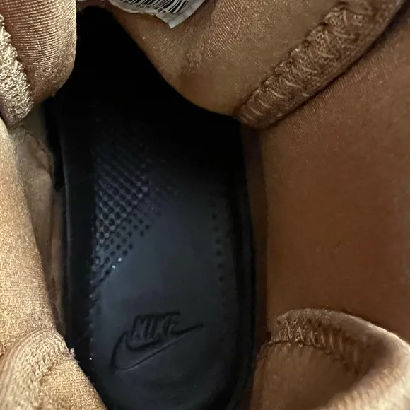 NIKE Ebernon Mid Winter ‘Wheat’ waterproof Men's Tan High-Top Sneakers