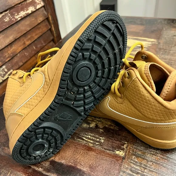 NIKE Ebernon Mid Winter ‘Wheat’ waterproof Men's Tan High-Top Sneakers