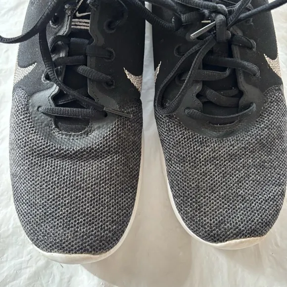 Nike Flex Experience RN 10 Black Running Shoes SZ 9.5 Worn 1X