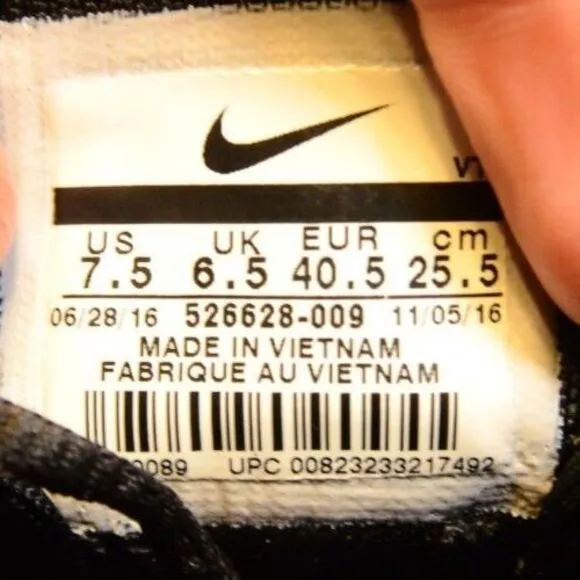 Nike Flyknit Racer Triple Black Running Sneakers‎ Men's 7.5 Shoes 526628-009