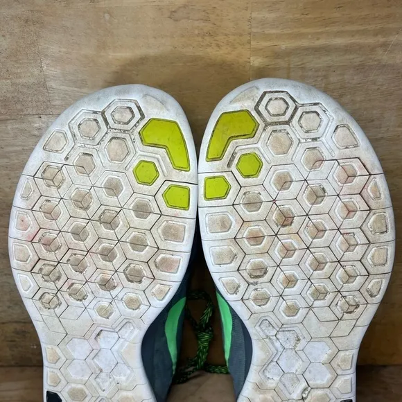Nike Free 5.0 REFLECTIVE Mens Size 9 Running Shoes Sneakers Gray/Volt Green