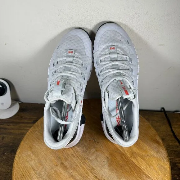 Nike Free Metcon 5 Photon Dust Shoes Sneakers Women's Size 9.5 DV3950-002