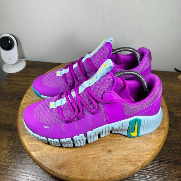 Nike Free Metcon 5 Purple White Women's Size‎ 11.5 Shoes Sneakers DV3950-501