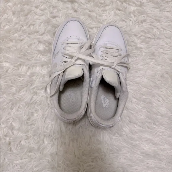 Nike Gamma Force Sneakers Women's White Nike Sneakers