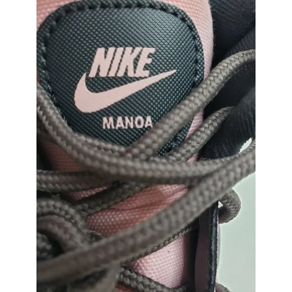Nike Girls' Big Kids' Manoa Leather Boots in Violet Ore/Dark Smoke Grey- Size 5Y