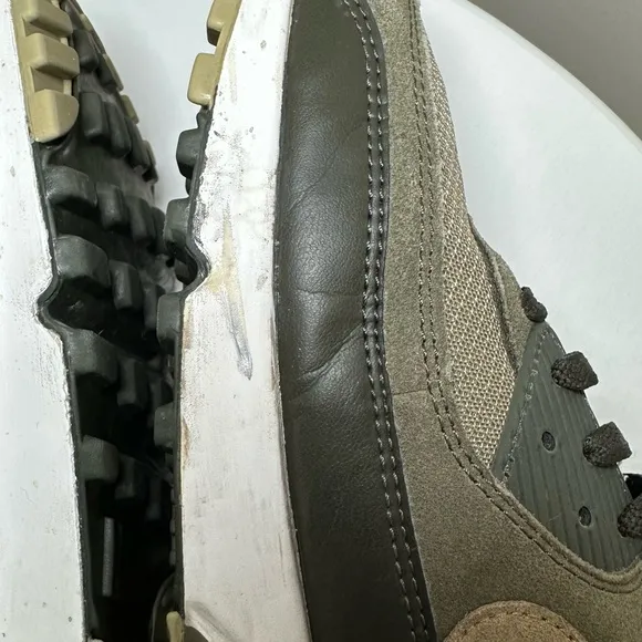 Nike Green and Black Sneakers with Air Max Sole