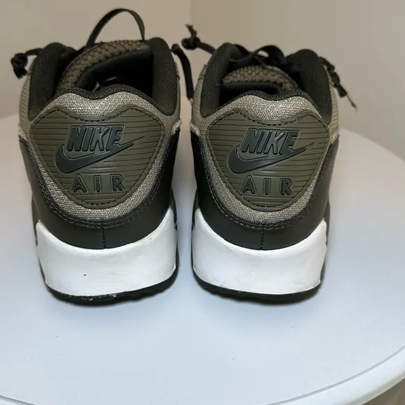 Nike Green and Black Sneakers with Air Max Sole