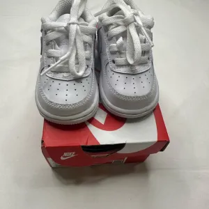 Nike Kids White Sneakers toddler 4c